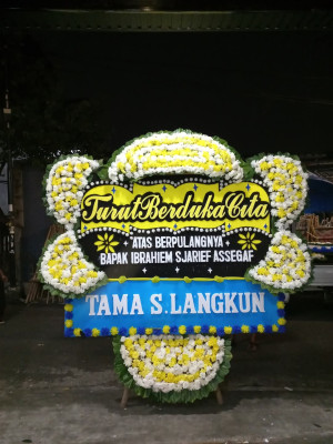 Papan Bunga Duka di Pondoksalam
